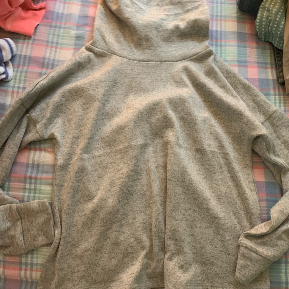 Girls old navy sweater